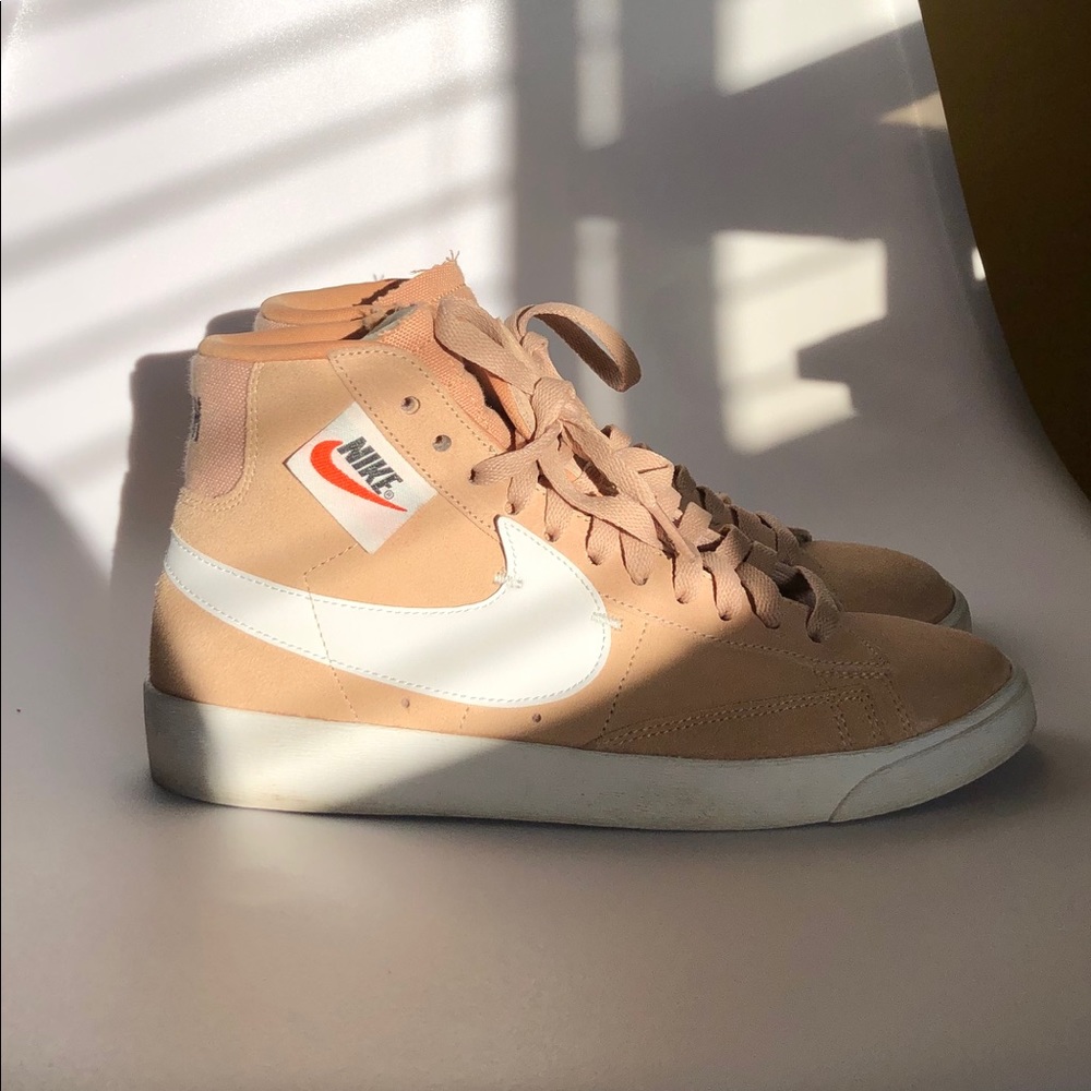 Nike Blazer Mid Rebel